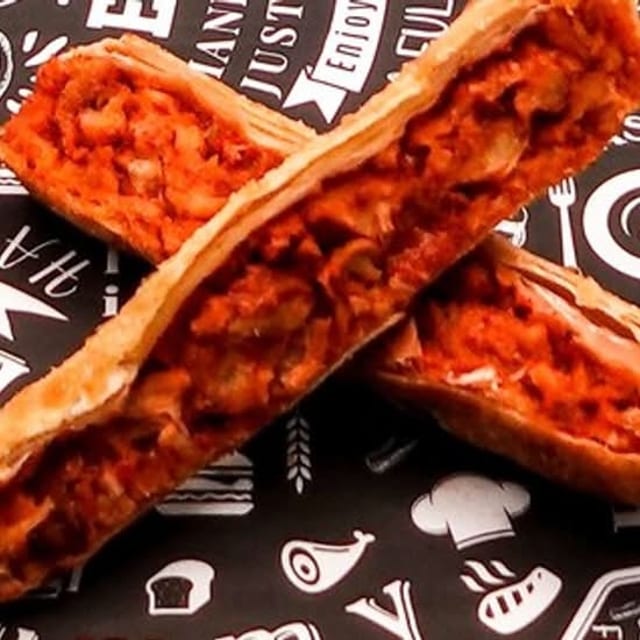 Chicken Parm Egg Roll.